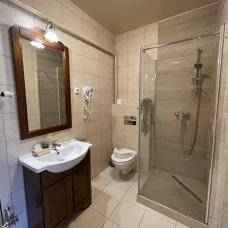 Hotel Karin