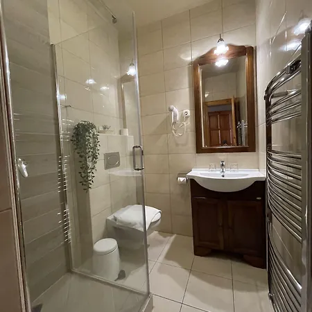 Hotel Karin 3*