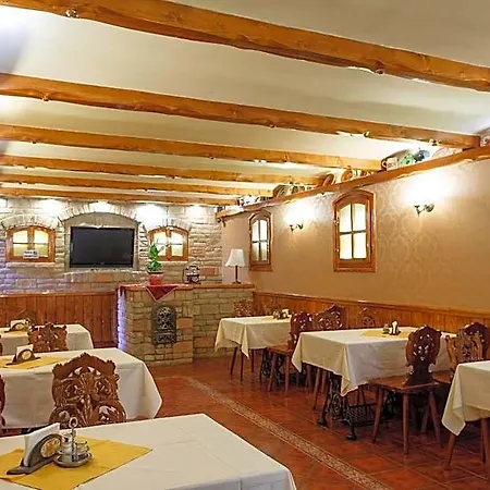 Hotel Karin 3*