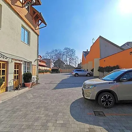 Hotel Karin 3*