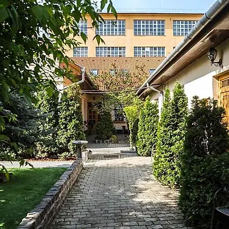Hotel Karin 3*