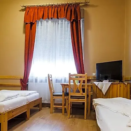 Karin Hotel 3*