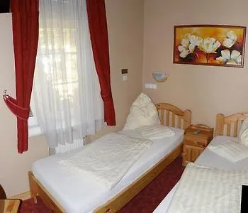 كارين فندق بودابست